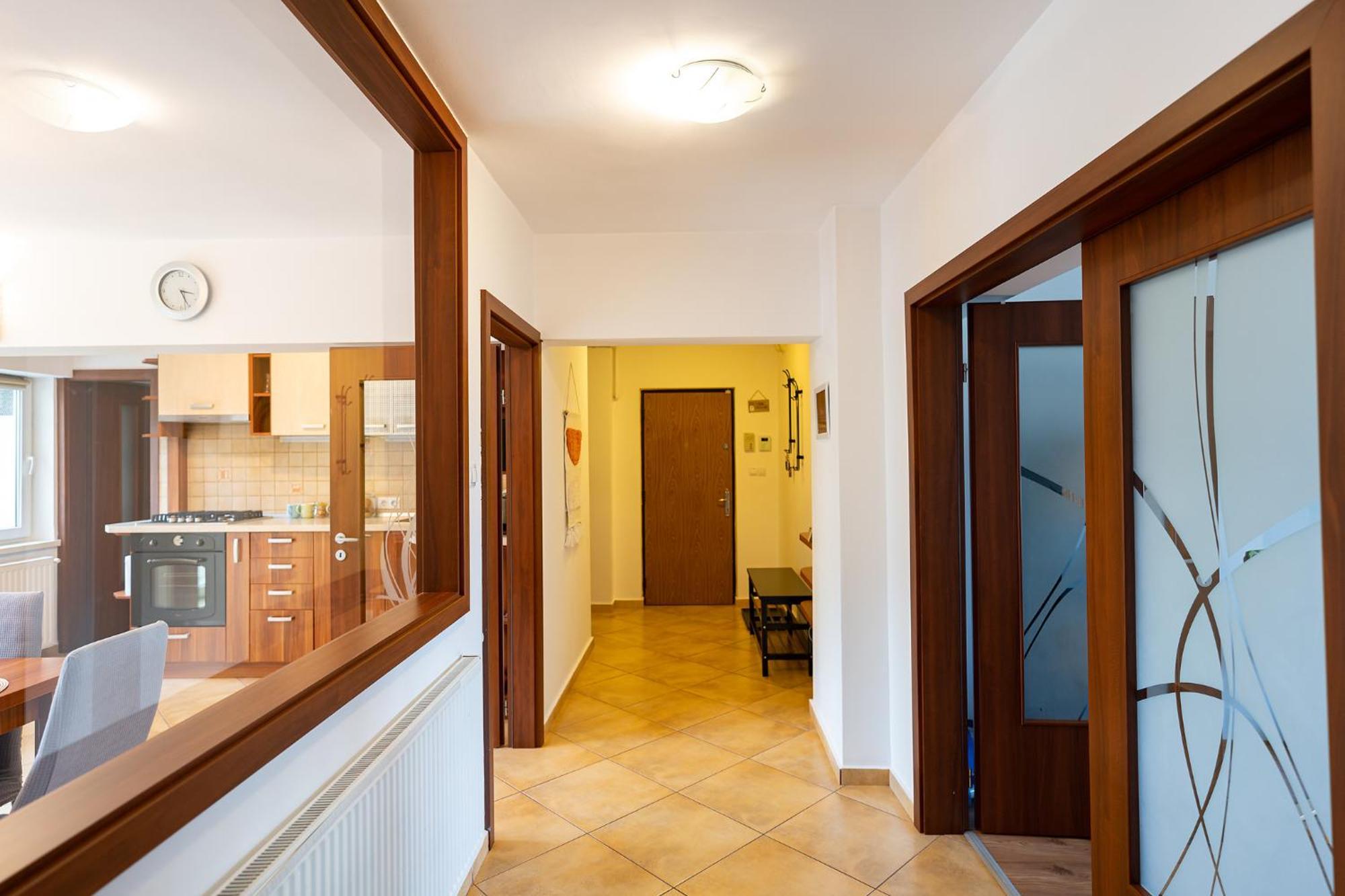 Ferienwohnung Metropolitan Wildscape View Brașov Exterior foto